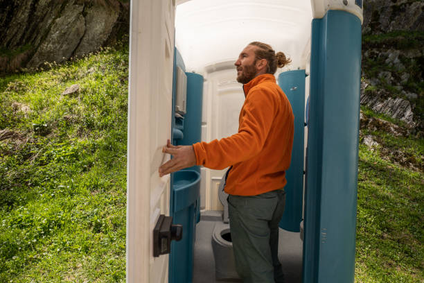 Porta potty delivery and setup in Mcmurray, PA